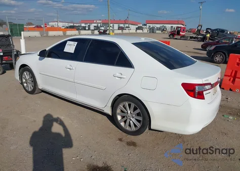 2012 Toyota Camry Xle z USA, uszkodzony, nr VIN 4T1BF1FK5CU179814
